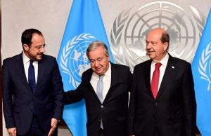 Adanın bölünmesinin suçlusu İngiltere, BM davetiyle Kıbrıs müzakerelerine katılmaya hazırmış