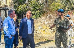 Lefkoşa Belediye Başkanları, Stewart eşliğinde ara bölgede inceleme yaptı