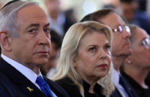 Netanyahu hakkındaki yolsuzluk davası: 10 hafta daha ertelenmesi talebi reddedildi, 2 Aralık’ta ifade verecek