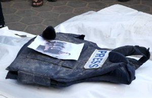 İsrail’den Gazze’de canlı yayın saldırı: Beş gazeteci öldü