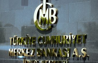 Yılın ilk faiz kararı: TC Merkez Bankası politika faizini indirdi