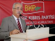 İzcan: Statükocular kendi toplumuna karşı ihanet içinde