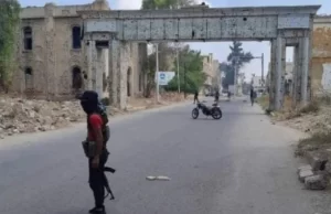 İsrail, Süveyde’de Suriye tanklarını bombaladı