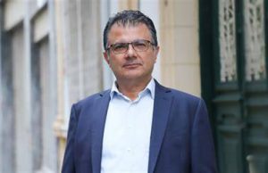 Akansoy: Kendi memleketinde yabancı muamelesi görmenin yeni adresi DAÜ oldu