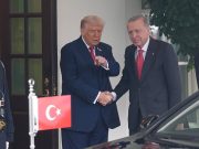 Trump, Erdoğan’ı işaret ederek söyledi: “O, hileli seçimleri herkesten daha iyi bilir”