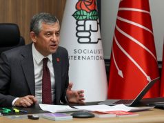 Özgür Özel, Sosyalist Enternasyonal toplantısına katıldı: “Karşımızda kural, hukuk tanımayan Trump yönetimi var”