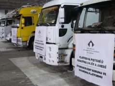 Suriye Geçici Hükümeti Kobanê’ye giden yardım TIR’larını engelliyor