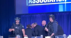 ABD Başkanı Trump’ın katıldığı yemekte silah sesleri… Salondan çıkarıldı