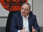 AKEL: Güven artırıcı önlemler yeterli değil, çözüm için esas müzakereye dönülmeli