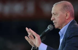 Erdoğan: Her şeyin güllük gülistanlık olmadığının farkındayız