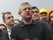 Özgür Özel 1 Mayıs’ta Kadıköy’den seslendi: ‘Emekçilerin muhalefette oldukları son 1 Mayıs olsun’
