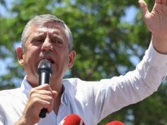 Özgür Özel’den Gaziantep’te sert mesaj: ’30 yıl muhalefet lideri olacağıma 3 gün bile o koltukta oturmam’